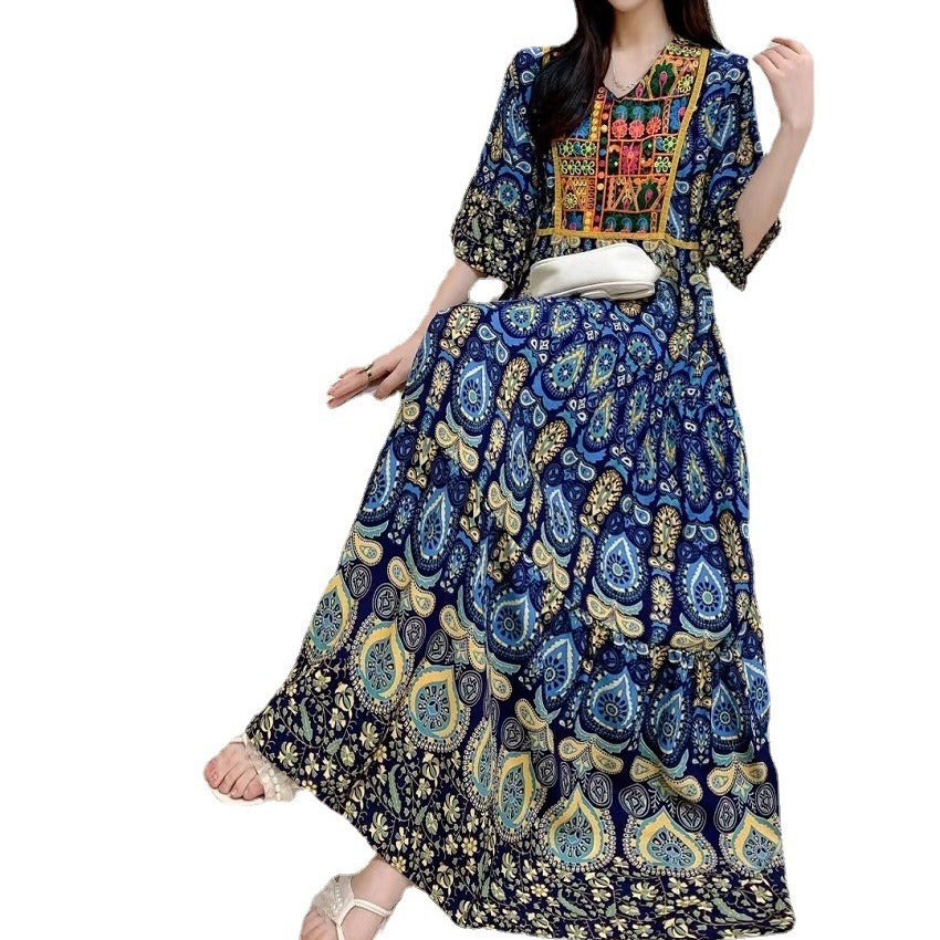 V-neck Embroidery Bell Sleeve Waist Trimming Casual Dress
