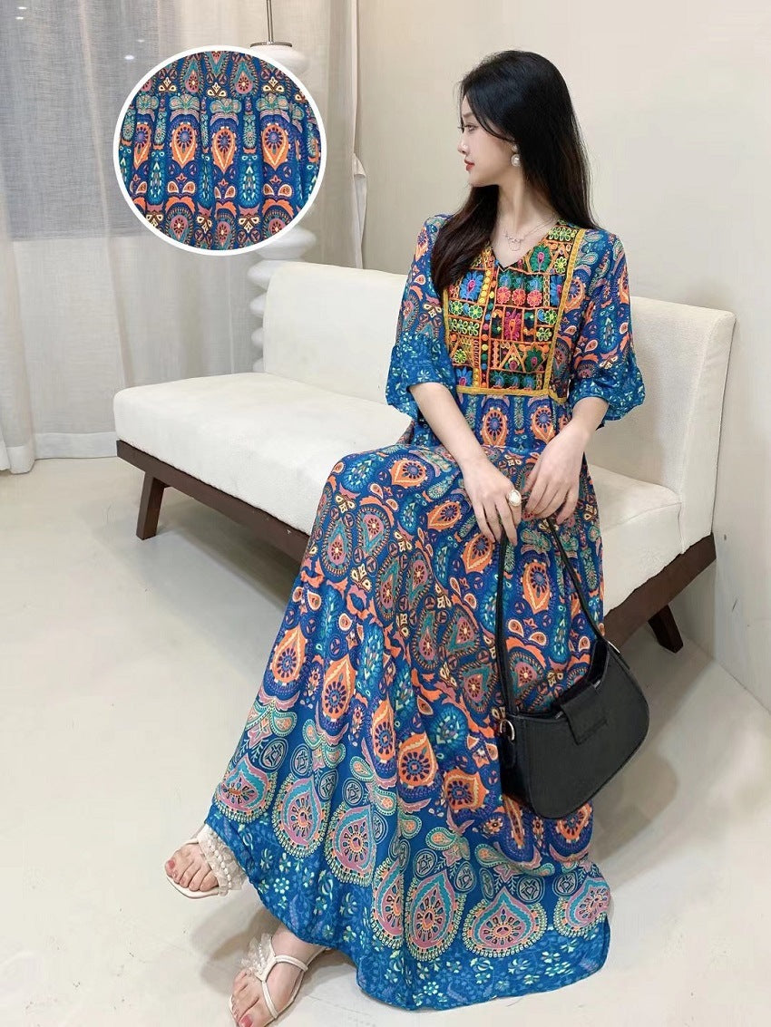 V-neck Embroidery Bell Sleeve Waist Trimming Casual Dress