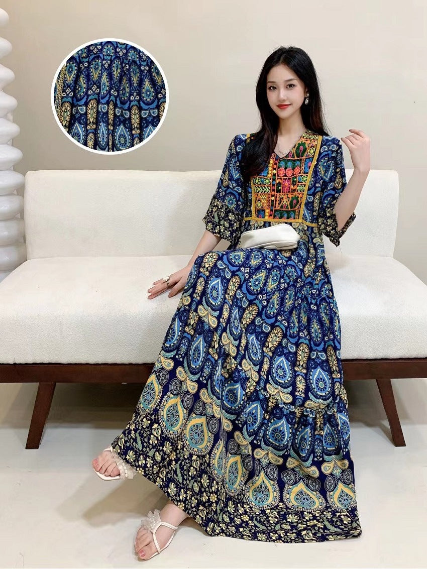 V-neck Embroidery Bell Sleeve Waist Trimming Casual Dress